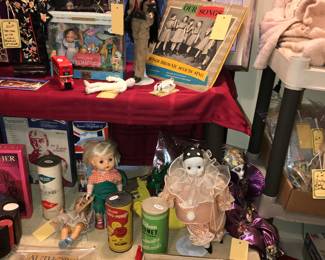 South Hampton 4 Family Estate Sale Preview Photo