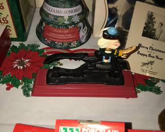 4912 Unit ~ Items Located In The Bed Room