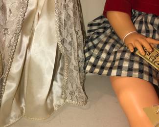 4912 Unit ~ Items Located In The Bed Room