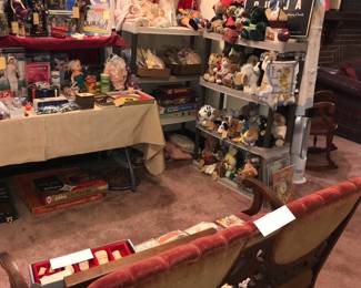 4912 Unit ~ Items Located In The Bedroom