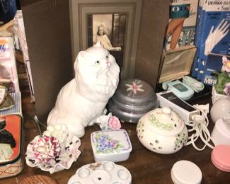 Items Located In The 4912 A 2nd Bedroom