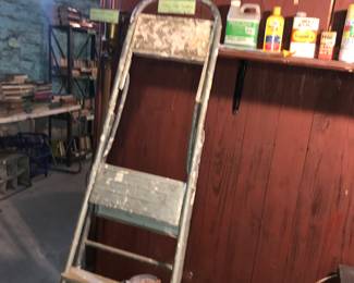 4912 A Items Located In The Basement