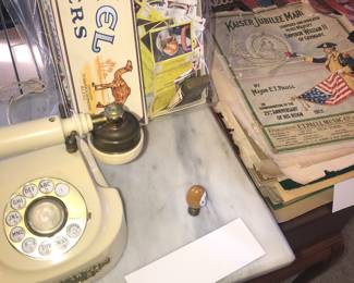 Items Located In The 4912 A Dining Room