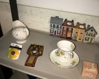 4912 Unit ~ Items Located In The Kitchen