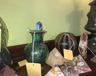 Items Located In The 4912 A 1st Bedroom