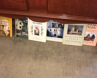 Items Located In The 4912 A Dining Room