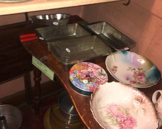 Items Located In The 4912 A Unit Kitchen