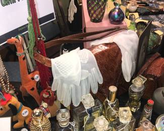 South Hampton 4 Family Estate Sale Preview Photo