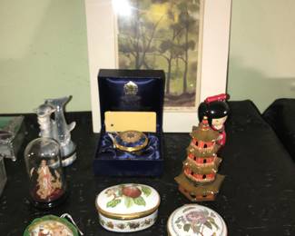 4910 Unit ~ Items Located In The Bed Room