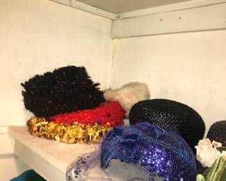 Items Located In The 4912 A Hallway & Closet