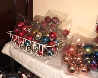 4912 Unit ~ Items Located In The Bed Room