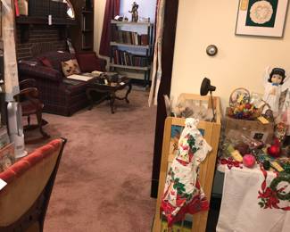 4912 Unit ~ Items Located In The Bedroom