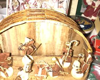 4912 Unit ~ Items Located In The Bed Room