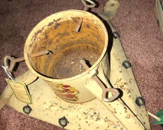 4912 Unit ~ Items Located In The Bed Room