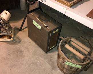 4912 A Items Located In The Basement