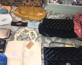 Items Located In The 4912 A 2nd Bedroom