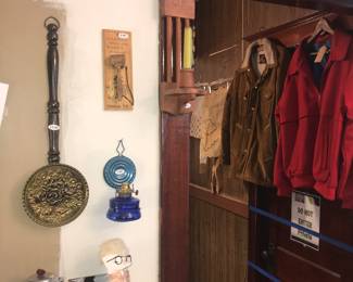 Items Located In The 4912 A Unit Living Room