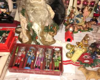 4912 Unit ~ Items Located In The Bed Room