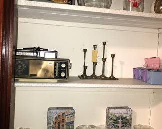 4912 Unit ~ Items Located In The Kitchen