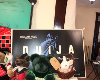 4912 Unit ~ Items Located In The Bed Room