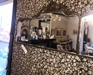 Items Located In The 4912 A Dining Room