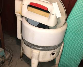 4912 A Items Located In The Basement