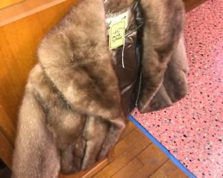 Items Located In The 4912 A 1st Bedroom