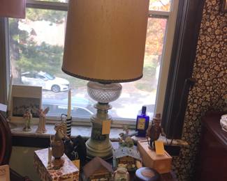 Items Located In The 4912 A Dining Room