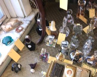 Items Located In The 4912 A 1st Bedroom