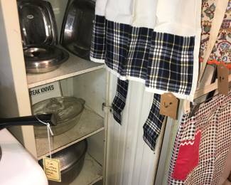 Items Located In The 4912 A Unit Kitchen