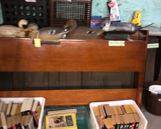 4912 A Items Located In The Basement