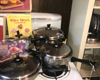 Items Located In The 4912 A Unit Kitchen