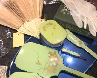 Items Located In The 4912 A 1st Bedroom