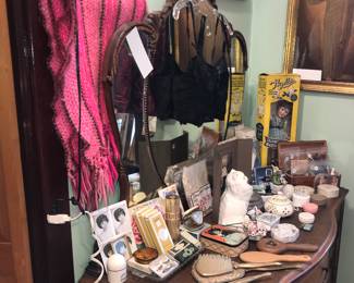 Items Located In The 4912 A 2nd Bedroom