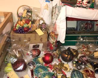 4912 Unit ~ Items Located In The Bed Room