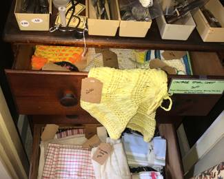 Items Located In The 4912 A Unit Kitchen