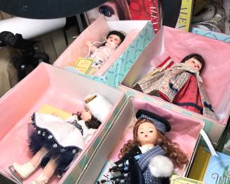 4912 Unit ~ Items Located In The Bed Room