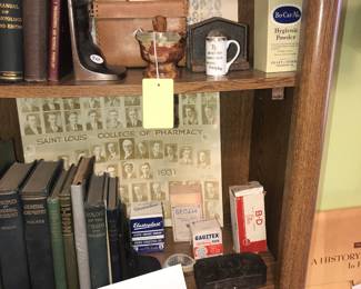 Items Located In The 4912 A 1st Bedroom