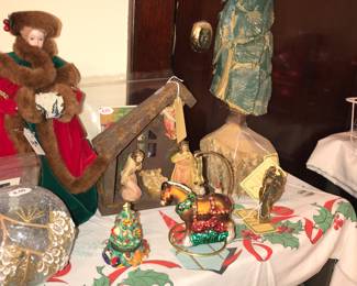 4912 Unit ~ Items Located In The Bed Room