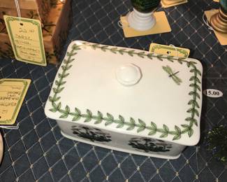 4910 Unit ~ Items Located In The Bed Room