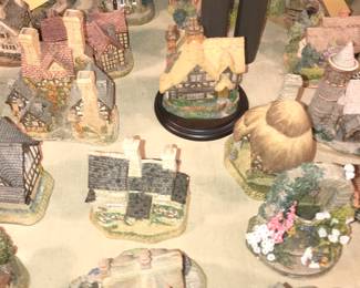 4912 Unit ~ Items Located In The Bed Room