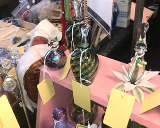 Items Located In The 4912 A 1st Bedroom