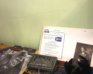 Items Located In The 4912 A 1st Bedroom