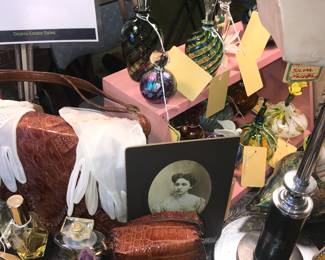 Items Located In The 4912 A 1st Bedroom