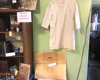 Items Located In The 4912 A 1st Bedroom