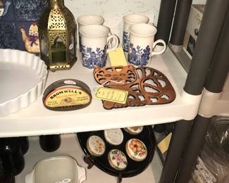 4912 Unit ~ Items Located In The Kitchen