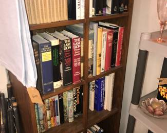 Items Located In The 4912 A Dining Room