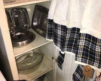 Items Located In The 4912 A Unit Kitchen