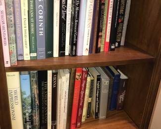 4912 Unit ~ Items Located In The Living Room