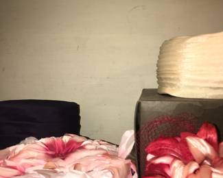 Items Located In The 4912 A Hallway & Closet